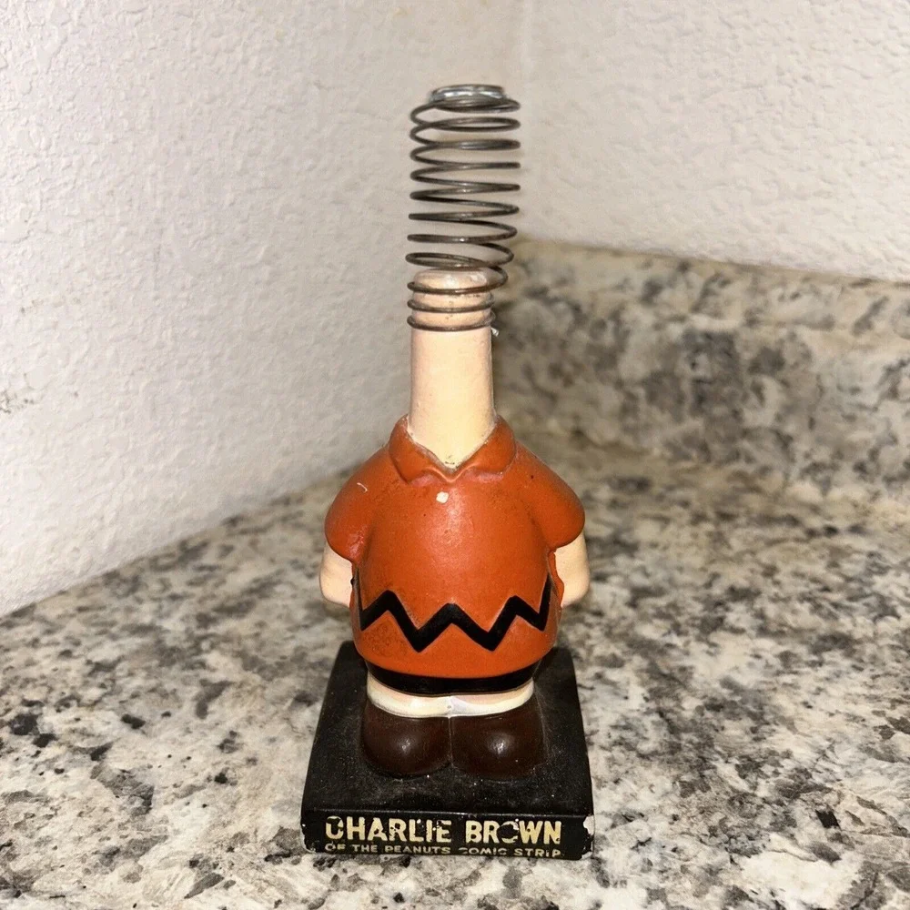 Peanuts / Snoopy Charlie Brown Shaking Figure‎ / Bobblehead Replacement Body C3